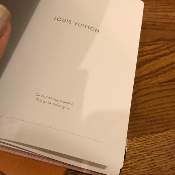 💗 NEW w BOX 💗 Louis Vuitton Gustave MM Notebook - Picture 6 of 8